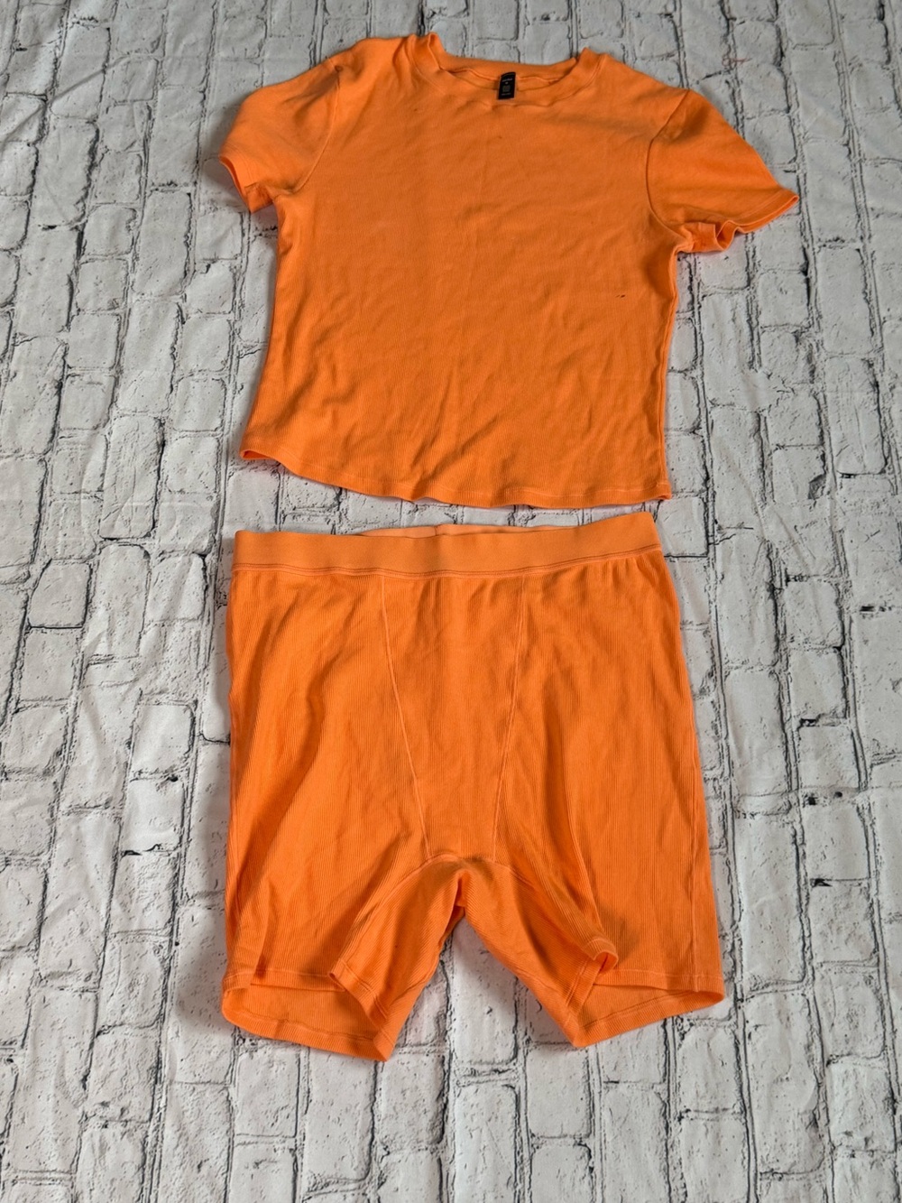 Two pc set